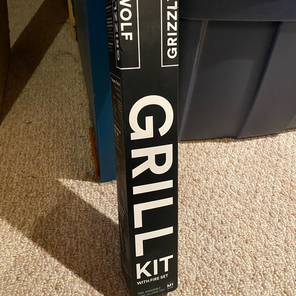 Wolf and Grizzly Campfire trio - Picture 13 of 15